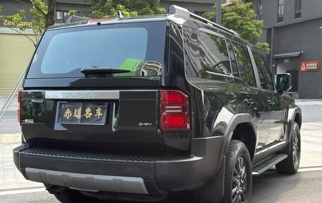 Toyota Land Cruiser Prado, 2024 год, 7 600 000 рублей, 6 фотография