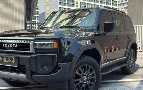 Toyota Land Cruiser Prado, 2024 год, 7 600 000 рублей, 12 фотография