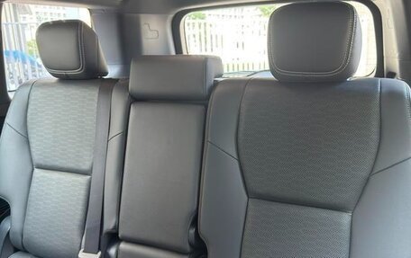 Toyota Land Cruiser Prado, 2024 год, 7 600 000 рублей, 22 фотография