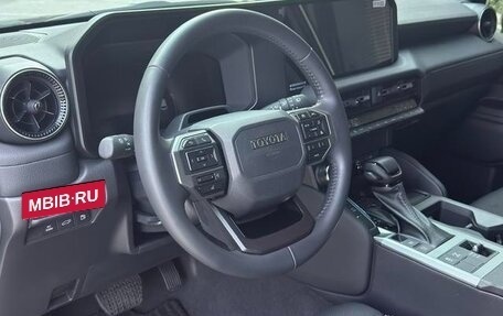 Toyota Land Cruiser Prado, 2024 год, 7 600 000 рублей, 29 фотография