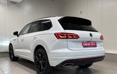 Volkswagen Touareg III, 2022 год, 7 100 000 рублей, 2 фотография