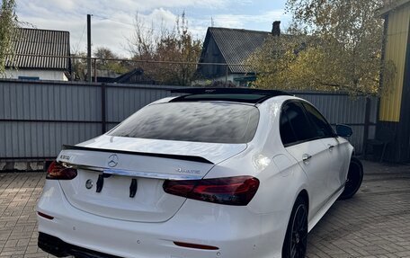 Mercedes-Benz E-Класс, 2021 год, 4 599 000 рублей, 1 фотография