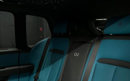 Rolls-Royce Cullinan, 2021 год, 40 000 000 рублей, 7 фотография