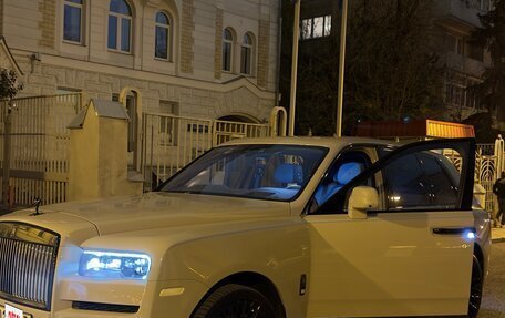 Rolls-Royce Cullinan, 2021 год, 40 000 000 рублей, 9 фотография