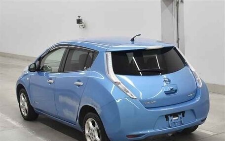 Nissan Leaf I, 2011 год, 375 000 рублей, 2 фотография