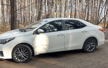 Toyota Corolla, 2014 год, 710 000 рублей, 3 фотография