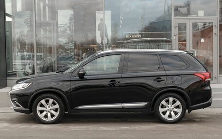 Mitsubishi Outlander III рестайлинг 3, 2015 год, 1 995 000 рублей, 8 фотография