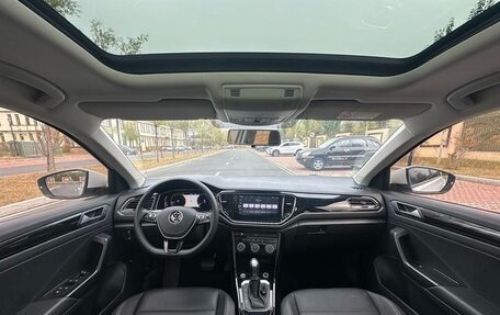 Volkswagen T-Roc I, 2022 год, 1 360 000 рублей, 7 фотография