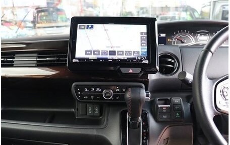 Honda N-BOX II, 2022 год, 800 000 рублей, 30 фотография