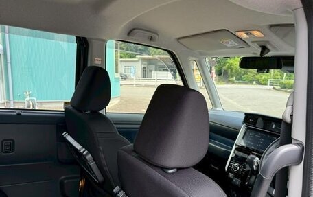 Toyota Roomy I, 2022 год, 1 000 000 рублей, 19 фотография