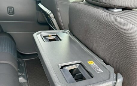 Toyota Roomy I, 2022 год, 1 000 000 рублей, 13 фотография