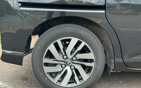 Toyota Roomy I, 2022 год, 1 000 000 рублей, 31 фотография