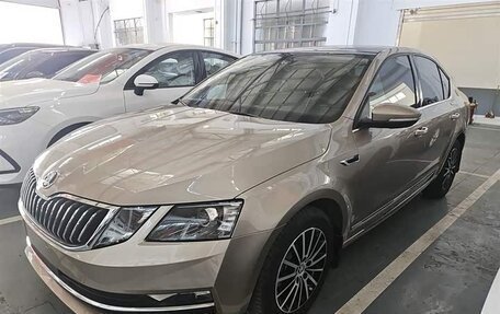 Skoda Octavia, 2021 год, 1 600 000 рублей, 5 фотография