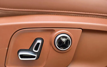 Maserati Levante I, 2022 год, 3 920 000 рублей, 12 фотография