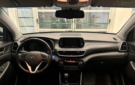 Hyundai Tucson III, 2018 год, 2 300 000 рублей, 12 фотография