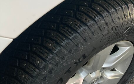 Toyota Land Cruiser Prado 150 рестайлинг 2, 2015 год, 3 400 000 рублей, 5 фотография