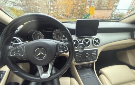 Mercedes-Benz GLA, 2016 год, 2 300 000 рублей, 13 фотография