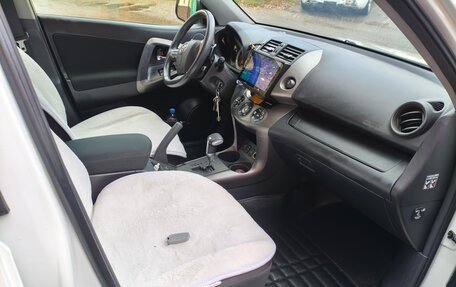 Toyota RAV4, 2012 год, 1 690 000 рублей, 8 фотография