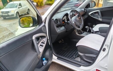 Toyota RAV4, 2012 год, 1 690 000 рублей, 9 фотография