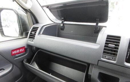 Toyota HiAce H200, 2022 год, 3 200 000 рублей, 21 фотография