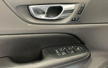 Volvo S60 III, 2022 год, 3 100 000 рублей, 12 фотография