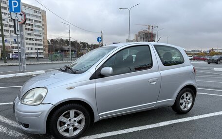 Toyota Yaris I рестайлинг, 2003 год, 360 000 рублей, 1 фотография