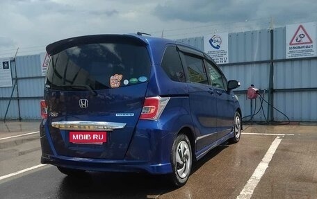 Honda Freed I, 2014 год, 1 300 000 рублей, 3 фотография