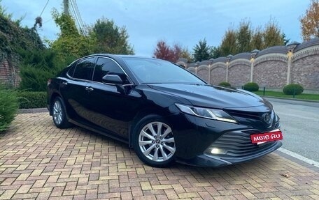 Toyota Camry, 2021 год, 2 600 000 рублей, 6 фотография
