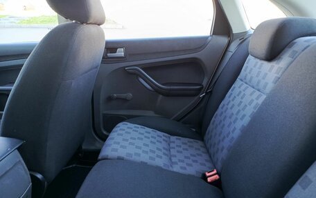 Ford Focus II рестайлинг, 2006 год, 299 000 рублей, 15 фотография