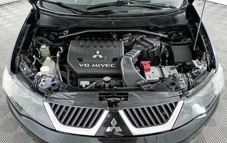 Mitsubishi Outlander III рестайлинг 3, 2008 год, 979 000 рублей, 9 фотография