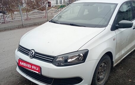 Volkswagen Polo VI (EU Market), 2014 год, 800 000 рублей, 2 фотография