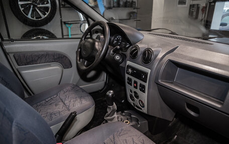 Renault Logan I, 2005 год, 290 000 рублей, 13 фотография