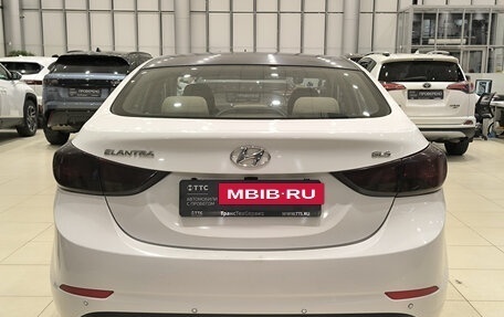 Hyundai Elantra V, 2015 год, 1 050 000 рублей, 10 фотография