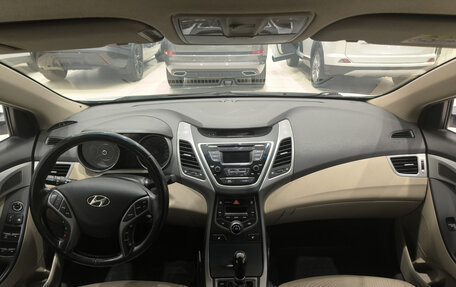 Hyundai Elantra V, 2015 год, 1 050 000 рублей, 18 фотография