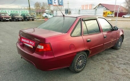 Daewoo Nexia I рестайлинг, 2011 год, 100 000 рублей, 7 фотография