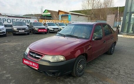 Daewoo Nexia I рестайлинг, 2011 год, 100 000 рублей, 3 фотография