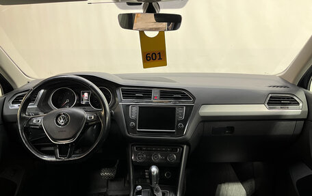 Volkswagen Tiguan II, 2017 год, 1 830 000 рублей, 7 фотография