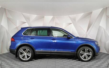 Volkswagen Tiguan II, 2018 год, 2 395 000 рублей, 6 фотография