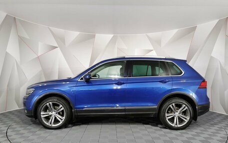 Volkswagen Tiguan II, 2018 год, 2 395 000 рублей, 5 фотография