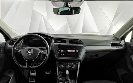 Volkswagen Tiguan II, 2018 год, 2 395 000 рублей, 14 фотография