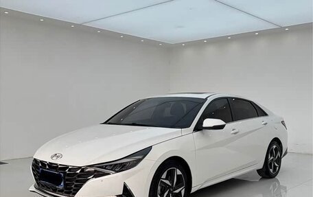 Hyundai Elantra, 2022 год, 1 250 000 рублей, 4 фотография