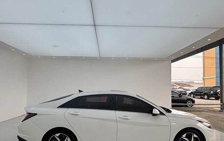 Hyundai Elantra, 2022 год, 1 250 000 рублей, 3 фотография