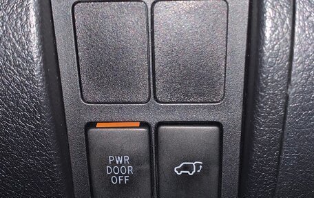 Toyota Land Cruiser 200, 2015 год, 4 750 000 рублей, 14 фотография