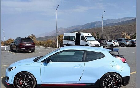 Hyundai Veloster II, 2019 год, 1 500 000 рублей, 13 фотография