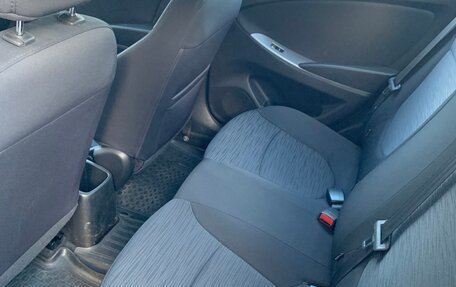 Hyundai Solaris II рестайлинг, 2016 год, 970 000 рублей, 10 фотография