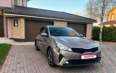 KIA Rio IV, 2021 год, 1 560 000 рублей, 6 фотография