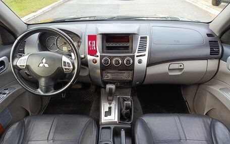 Mitsubishi Pajero Sport II рестайлинг, 2013 год, 1 750 000 рублей, 20 фотография