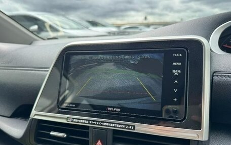 Toyota Sienta II, 2022 год, 1 184 000 рублей, 30 фотография