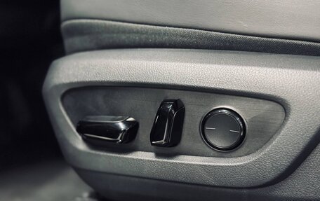 Lexus RX IV рестайлинг, 2023 год, 11 000 000 рублей, 16 фотография