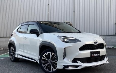 Toyota Yaris Cross, 2021 год, 1 425 000 рублей, 3 фотография